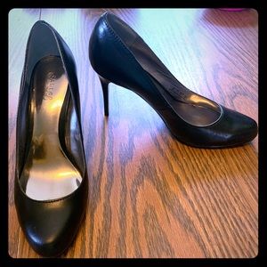 Carlos Santa Women’s Pumps Heels
